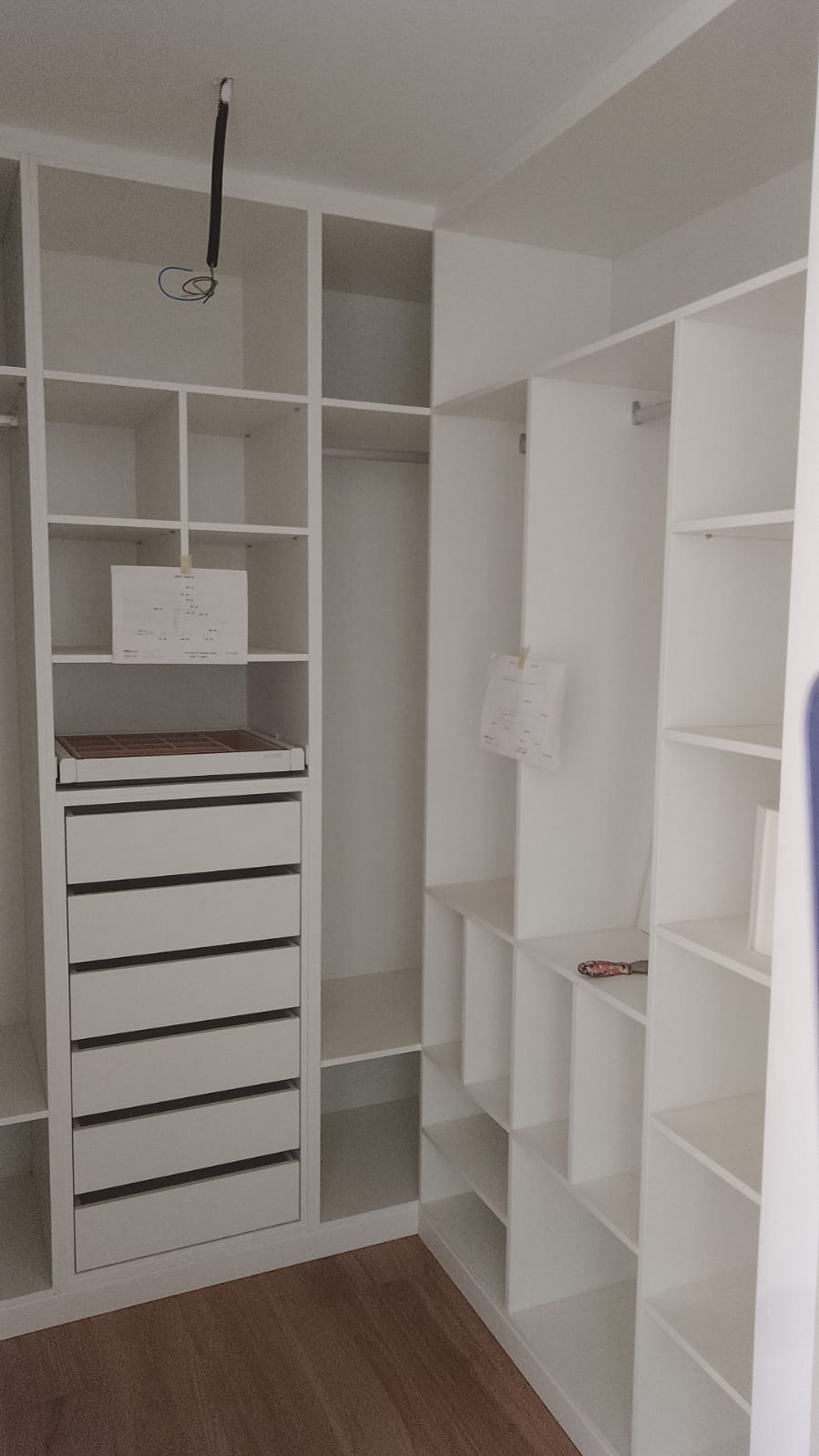 17 Armario a medida en dormitorio, Castellón
